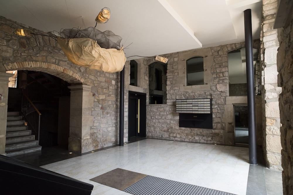 Urbi Apartments Manresa Exterior photo